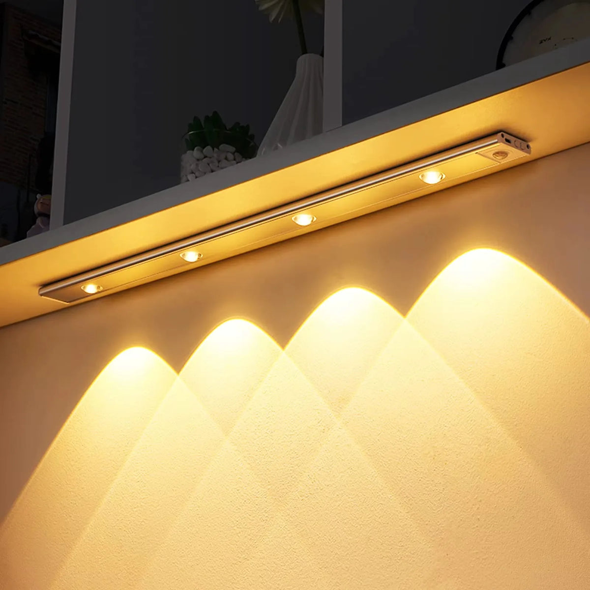LED-Sensorleuchte mit Bewegungssensor – Kabellose, ultradünne USB-LED für Küchenschränke, Schlafzimmer und Kleiderschränke